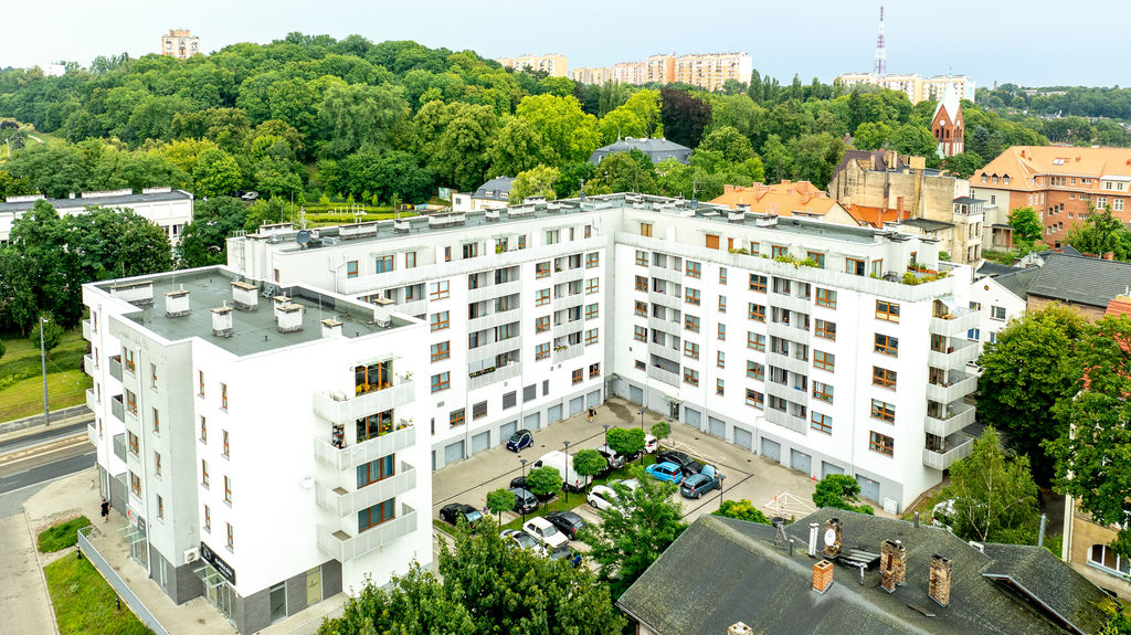 Mieszkanie w nowym bloku z garażem w cenie.